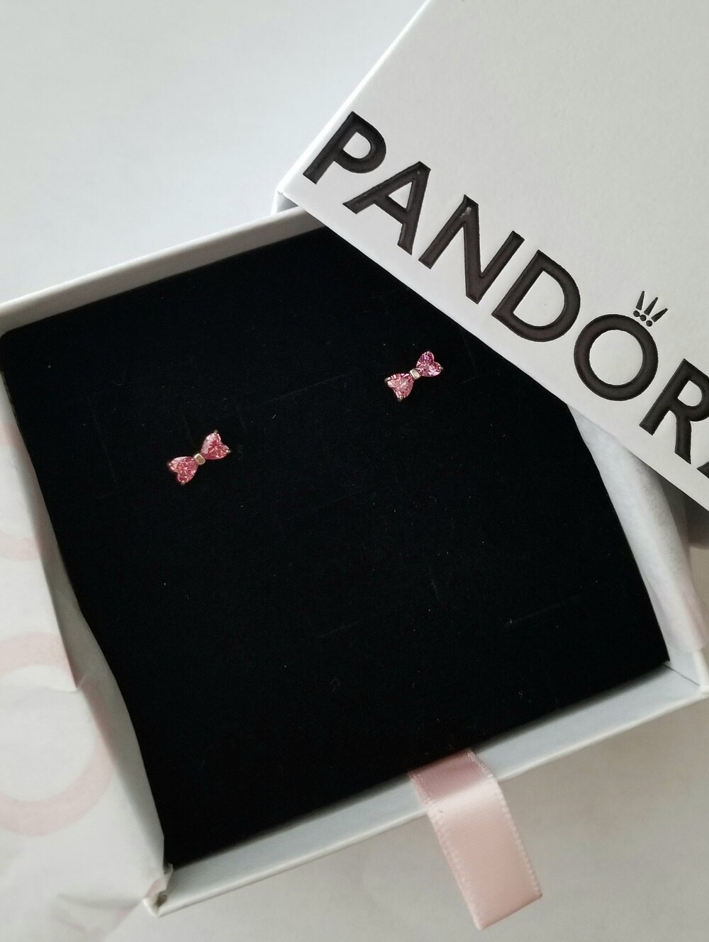 ❗Pandora Sparkling Pink Bow Stud Earrings with Box❗